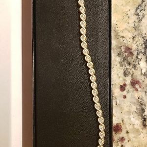 Tennis Bracelet 💛